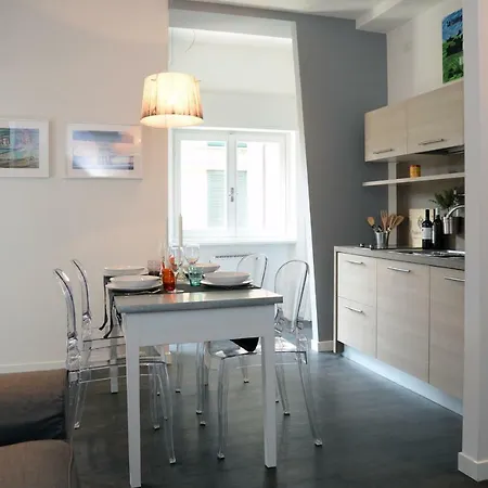 Appartement Art Design Con Terrazzo By Logicasa Lake Como